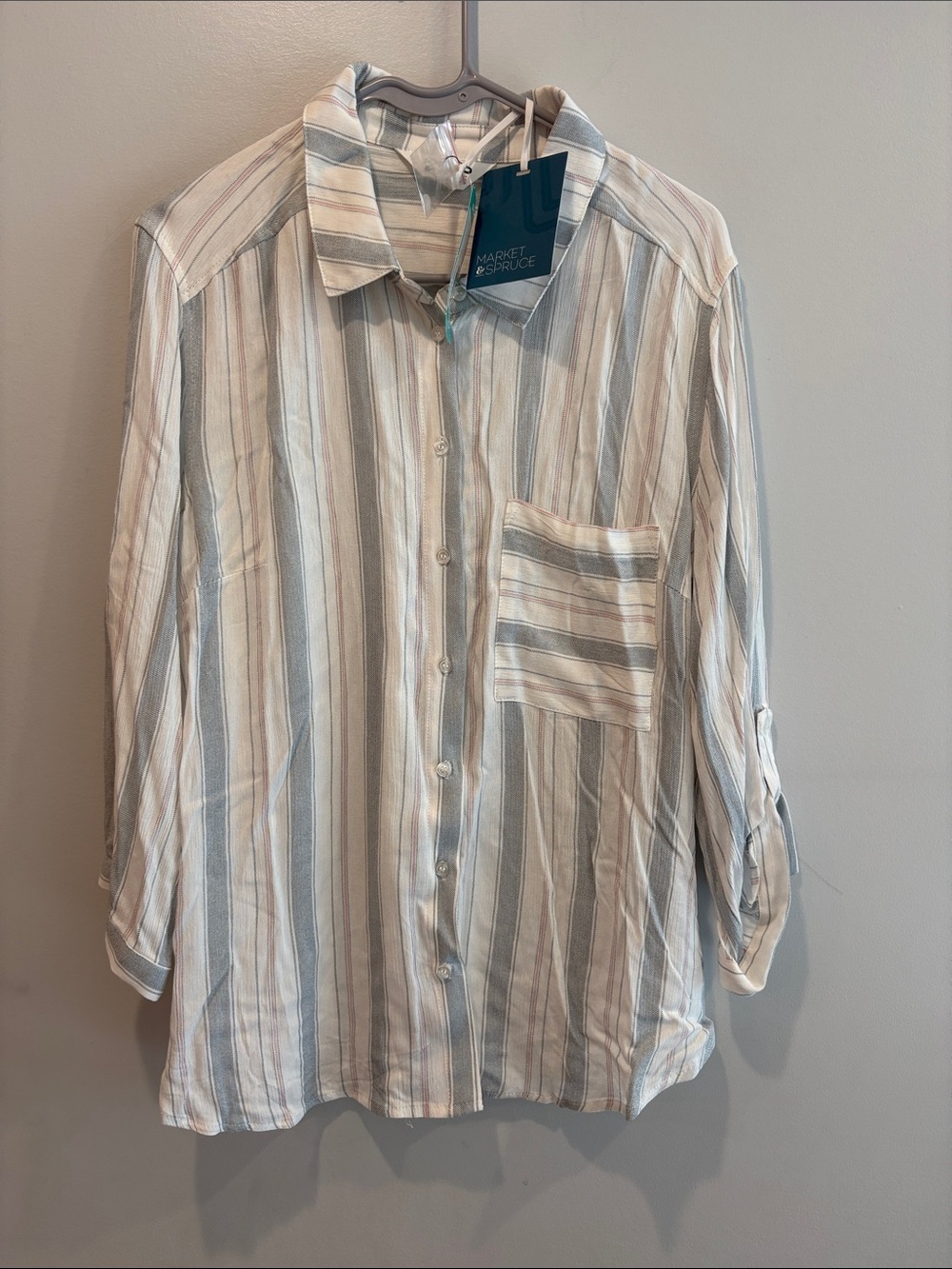 Market & Spruce Women's Striped  Shirt in Cream and Light Blue ptp 21 length 26
